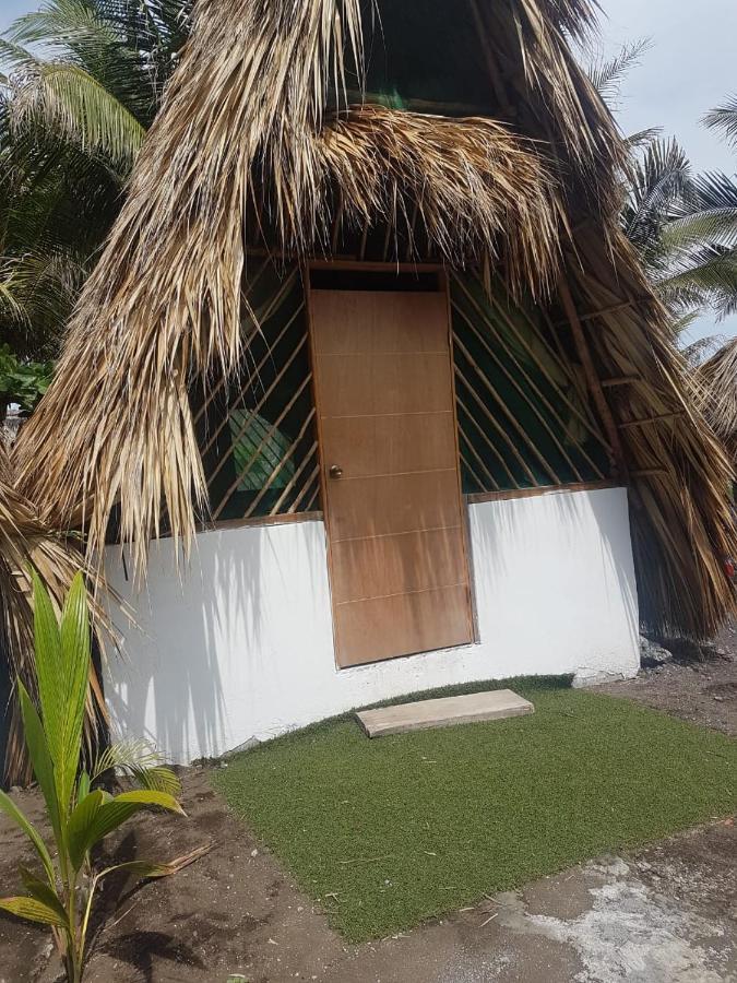 Mi Casa En La Playa Bed and Breakfast Escuintla Exteriör bild