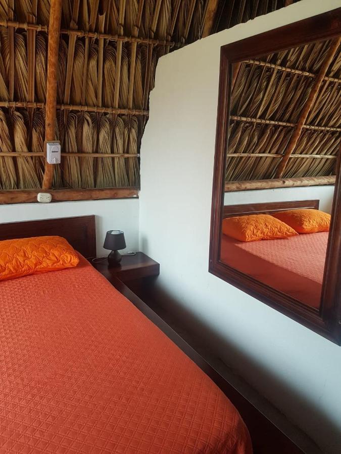 Mi Casa En La Playa Bed and Breakfast Escuintla Exteriör bild
