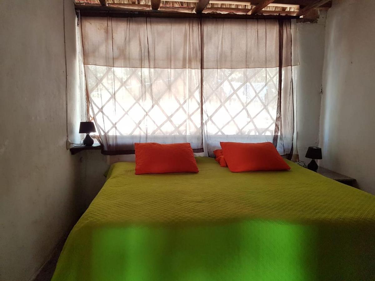 Mi Casa En La Playa Bed and Breakfast Escuintla Exteriör bild