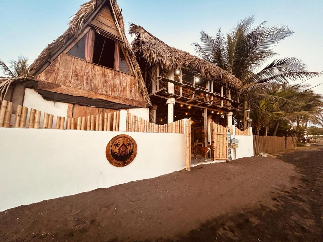 Mi Casa En La Playa Bed and Breakfast Escuintla Exteriör bild